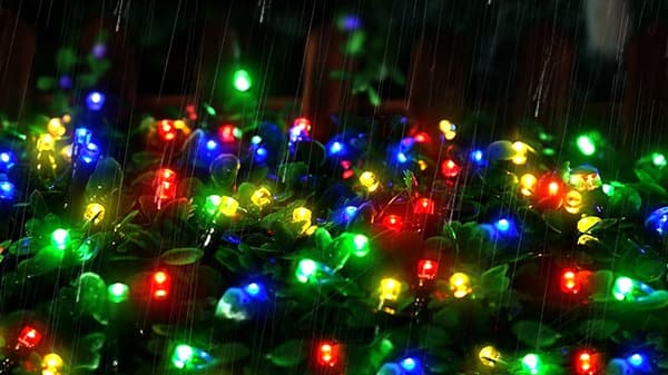 JULGRANSLJUS FÖR UTOMHUS/INOMHUS 100 LED 10M FÄRGGLADD DEKORATIV
