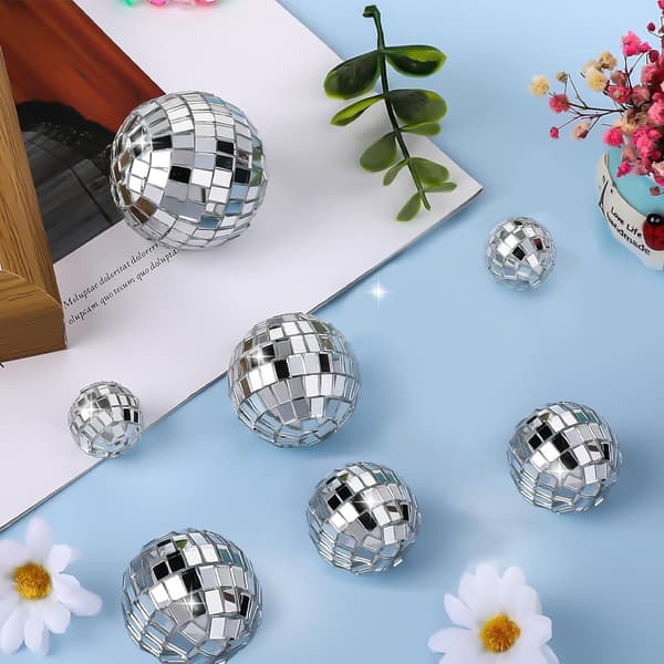 12 kpl Disco-kakkukoristeet 3cm, Teemajuhlatarvikkeet, Pienet diskopallot kakkukoristeisiin, Jälkiruoat, Joulujuhlakoristeet (hopea)