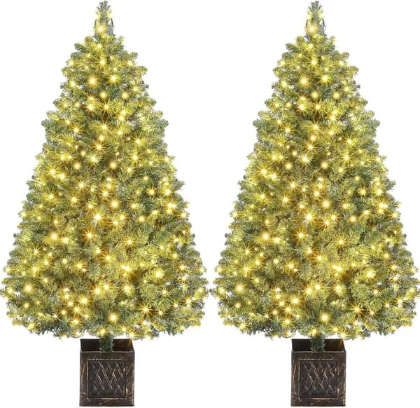 Kunstig Juletræ, Forbelyst med 300 LED-lys, 145 cm Højde,2 Stk