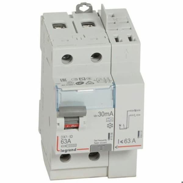 Differentialbrytare DX³-ID högt inlopp och lågt utloppsskruv 2P 230V 63A typ AC 30mA - LEGRAND - 411633