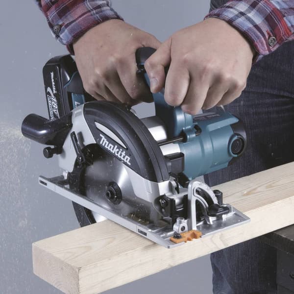 Makita Cirkelsåg 165 mm exkl. batteri/laddare 18 V