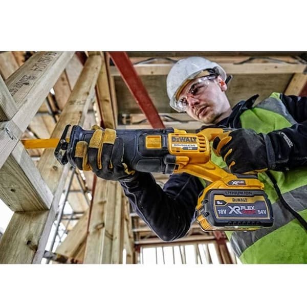 Scie sabre 2.0 XR FLEXVOLT 54V Li-Ion Borstlös DEWALT - utan batteri eller laddare - TSTAK-fodral - DCS389NT-XJ