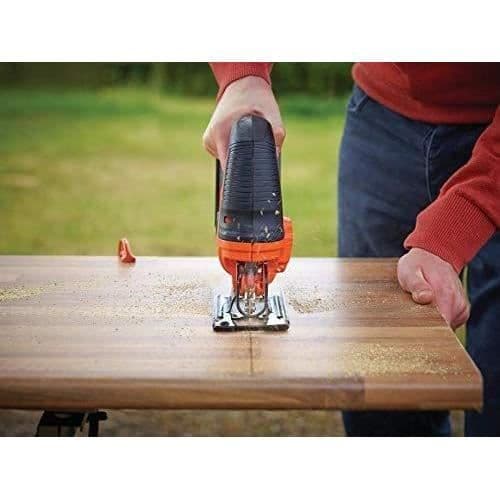 BLACK+DECKER 18V sladdlös sticksåg - BDCJS18E1-QW - Integrerad pendelrörelse - Blåsanordning