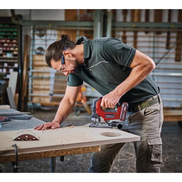 Einhell Professional Sladdlös sticksåg TP-JS 18/135 Li BL Power X-Change (18 V, med blad) Levereras utan batteri eller laddare.