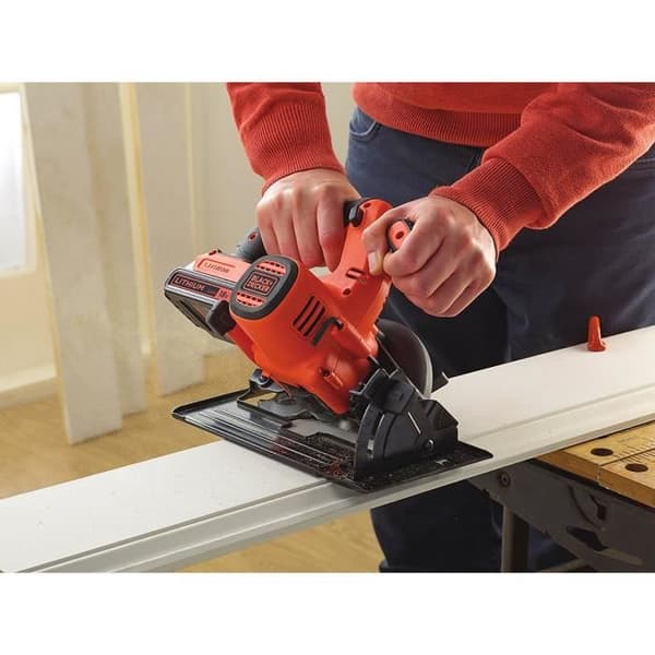 BLACK & DECKER Sladdlös cirkelsåg BDCCS18N-XJ - 140 mm - 18 V