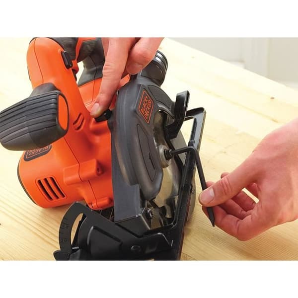 BLACK & DECKER Sladdlös cirkelsåg BDCCS18N-XJ - 140 mm - 18 V