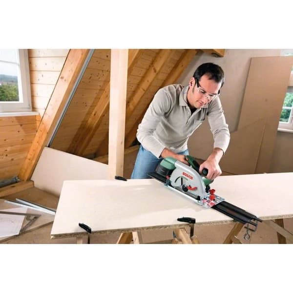 BOSCH Cirkelsåg PKS66AF 1600W + skena