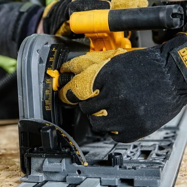 DEWALT DCS520T2 bärbar cirkelsåg 54V 2x XR FLEXVOLT 6Ah TSTAK Svart, Gul