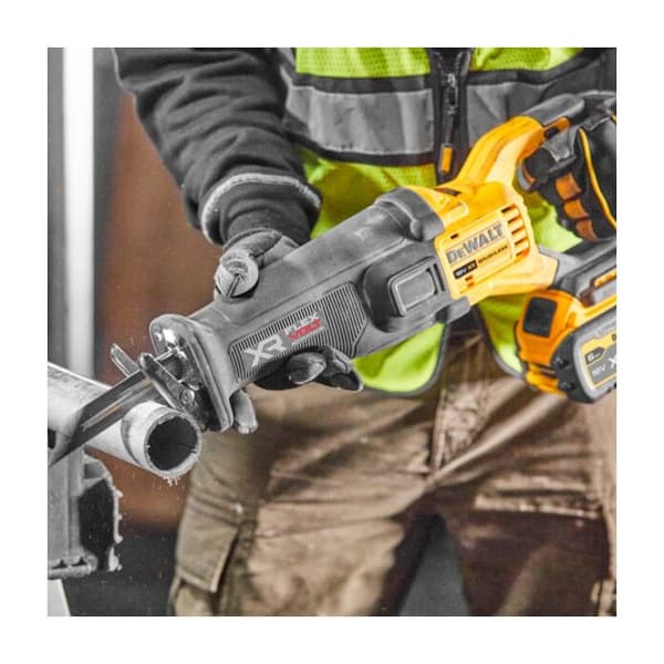 DEWALT 18V XR kolvsåg - DCS386NT-XJ