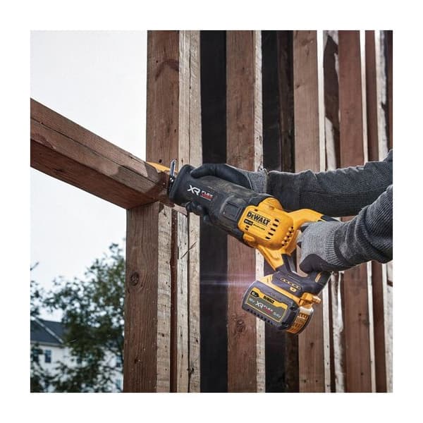 DEWALT 18V XR kolvsåg - DCS386NT-XJ