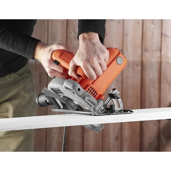 BLACK+DECKER 1250W Cirkelsåg med sladd (Levereras med 1 klinga + 1 parallellanslag + 1 insexnyckel) - CS1250L-QS