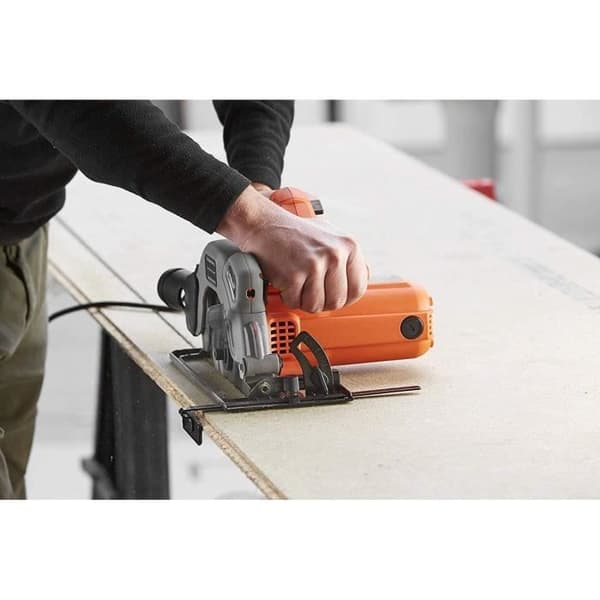 BLACK+DECKER 1250W Cirkelsåg med sladd (Levereras med 1 klinga + 1 parallellanslag + 1 insexnyckel) - CS1250L-QS