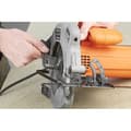 Miniatyrbild 5 av 5: BLACK+DECKER 1250W Cirkelsåg med sladd (Levereras med 1 klinga + 1 parallellanslag + 1 insexnyckel) - CS1250L-QS