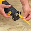 Miniatyrbild 3 av 3: DEWALT sabelsåg - DCS380N - 18V sladdlös - Bladslag 28,6 mm