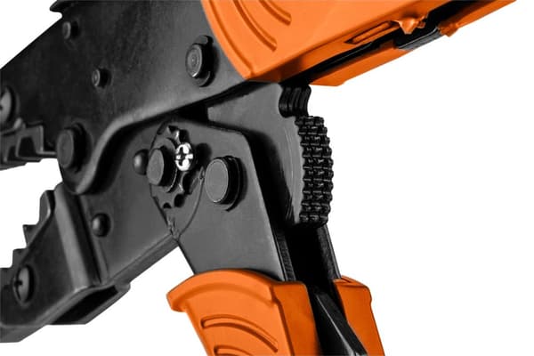 Crimptang til antenneklemmer 1,72-8,1 mm2