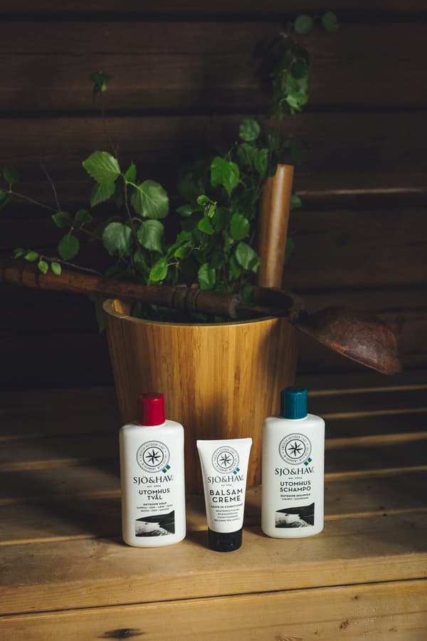Sommarkit Sjö &amp; Hav Nr. 3 (utomhustvål, utomhusschampo &amp; balsam creme)