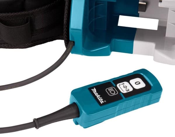 Makita 2 x 18 V repunpuhdistusaine siivoukseen