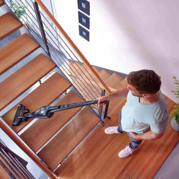 Leifheit Rotaro Powervac 2in1-puikkoimuri kädessä pidettävällä tyhjiöllä 20V