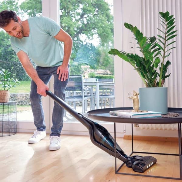 Leifheit Rotaro Powervac 2in1-puikkoimuri kädessä pidettävällä tyhjiöllä 20V