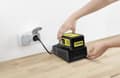 Miniatyrbillede 2 af 3: Kärcher startsæt batteri og hurtigoplader - 18 V / 5,0 Ah
