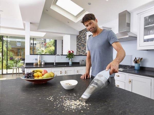 BLACK+DECKER NVC215W - Håndholdt - isblå
