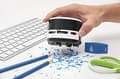 Miniatyrbillede 2 af 4: WEDO mini bordstøvsuger, plast, sort/hvid små børster i bunden, ideel til lille sug - 1 stk (205 20101)