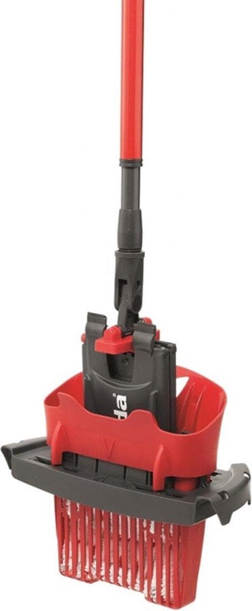Vileda Ultra Max Kauha puristimella