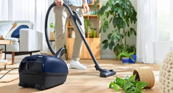 Bosch Series 4 BGD38BU2 dammsugare 4 l trumdammsugare torr 600 W dammpåse (BGD38BU2)