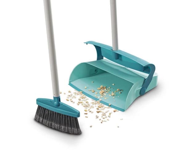 soptunna och stängd burk med långt handtag (mariaseset)
