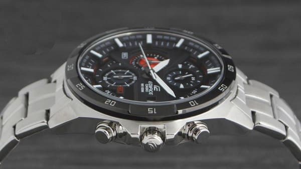 Casio Edifice herreur EFR-556DB-1AVUEF - 49mm