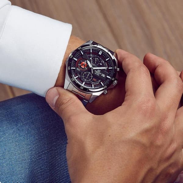 Casio Edifice herreur EFR-556DB-1AVUEF - 49mm