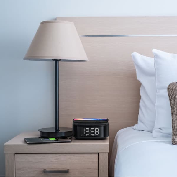 Philips Digital DAB+/FM-klokkeradio med QI-lading
