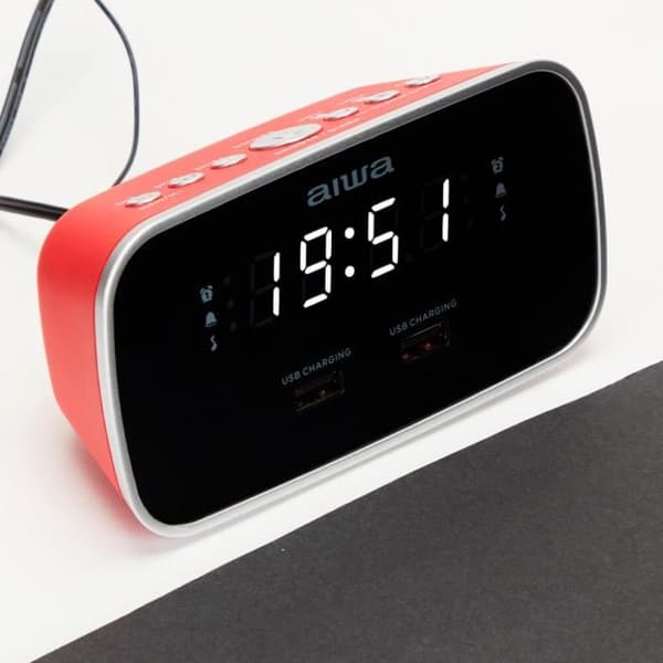 Aiwa CRU-19RD Röd LED-klockradio med USB-laddning och gradvis larm