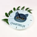 Pikkukuva 4 / 4: Chartreux - MDF-kello Art-Dog-brändin grafiikalla ja kirjoituksella