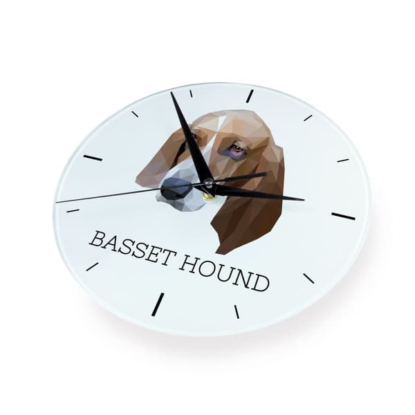 Basset Hound - et geometrisk vægur med et foto og en inskription fra Art-Dog-mærket