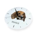 Miniatyrbild 2 av 4: Beagle - en geometrisk väggklocka med ett foto och en inskription från märket Art-Dog