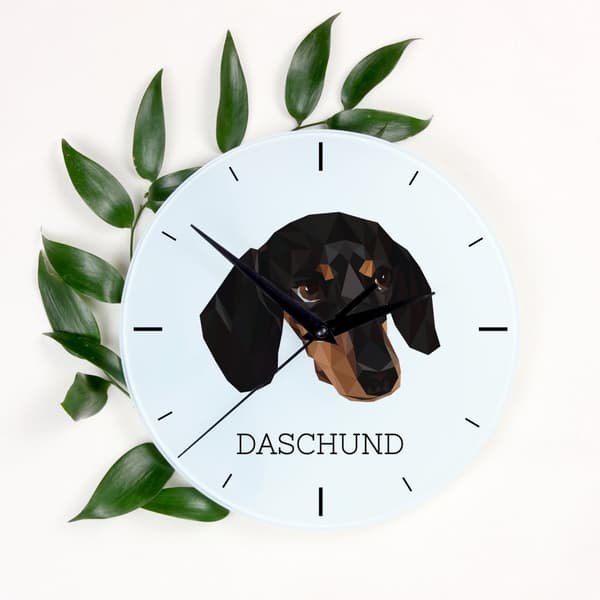 Korthåret gravhund - geometrisk vægur med et foto og inskriptionen af Art-Dog-mærket