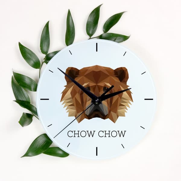 Chow Chow - et geometrisk vægur med et foto og en inskription fra Art-Dog-mærket