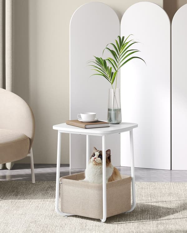 Firkantet sidebord med stofkurv