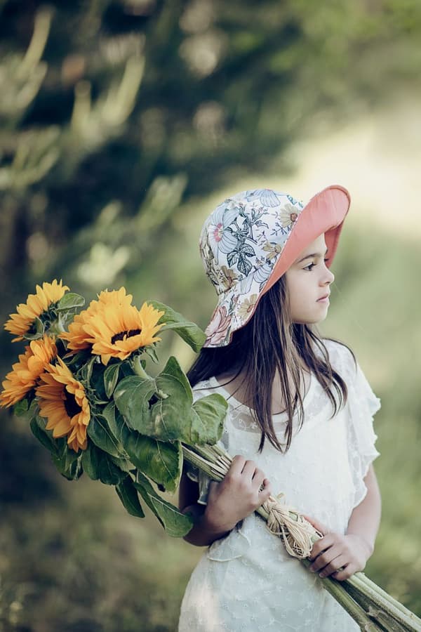 Sommarhatt för tjejer AVA FLOWER 56 (ålder 7 - 11) Sommarhatt för tjejer AVA BLOMMA