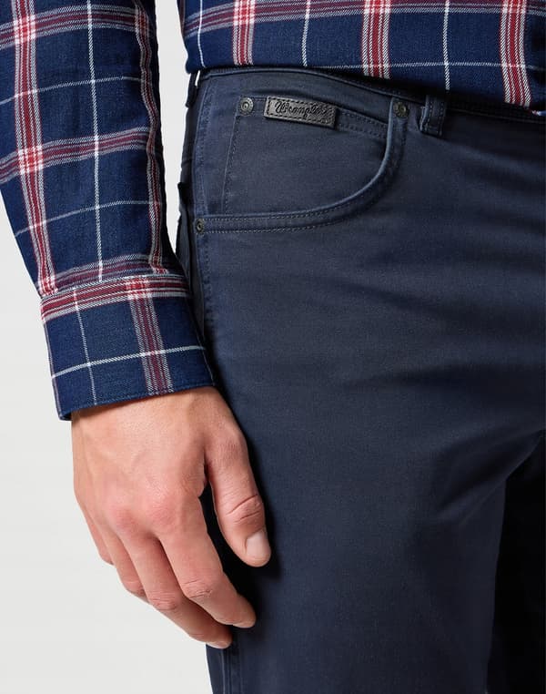 Wrangler TEXAS Mörkblå MARINBLÅ RAKA TYGBYXOR W36 L32