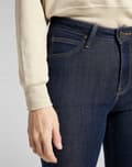 Miniatyrbild 9 av 11: Lee Scarlett High Marinblå Dam High Slim Jeans W31 L31