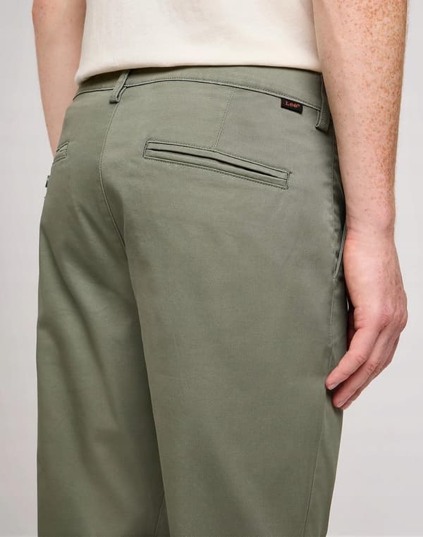 Lee SLIM CHINO Olive Grove Chetopa Twill GREEN TAPERED CHINO W30 L30