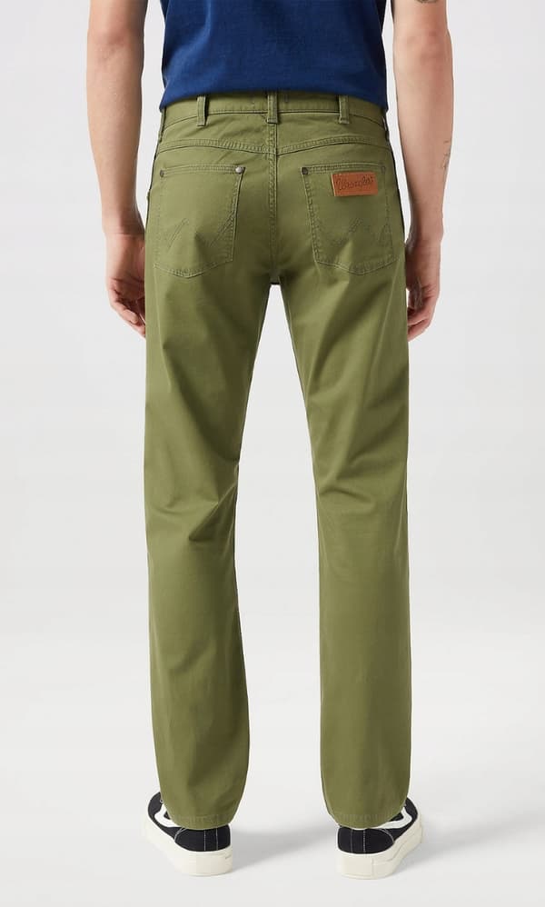 Wrangler GREENSBORO oliivinvihreät puuvillahousut W36 L34