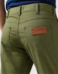 Pikkukuva 7 / 7: Wrangler GREENSBORO oliivinvihreät puuvillahousut, koko W34, koko L34