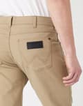 Miniatyrbild 7 av 8: Wrangler GREENSBORO Blygrå BEIGE MATERIAL RAKA BYXOR W33 L32