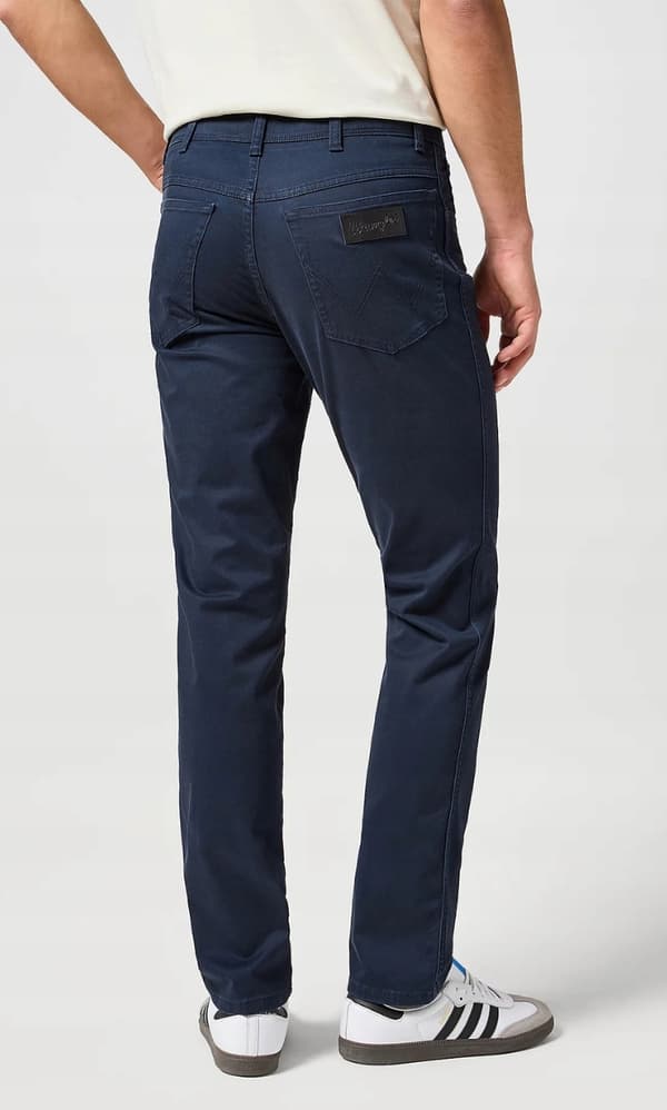 Wrangler TEXAS SLIM Mörkblå MARINBLA TYGBYXOR W33 L30
