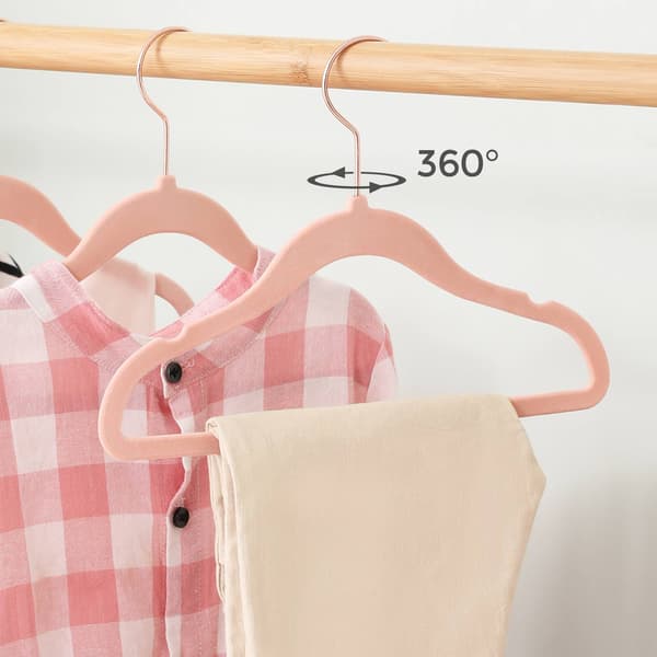 Barngalgar med sammet 50-pack – pastellrosa galgar med 360° roterbara krokar