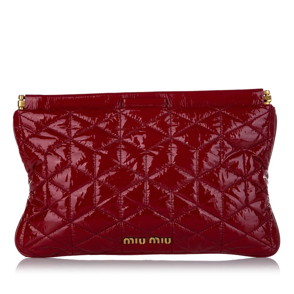 Pre-owned Miu Miu Matelasse Patent Leather Frame Clutch Bag Red