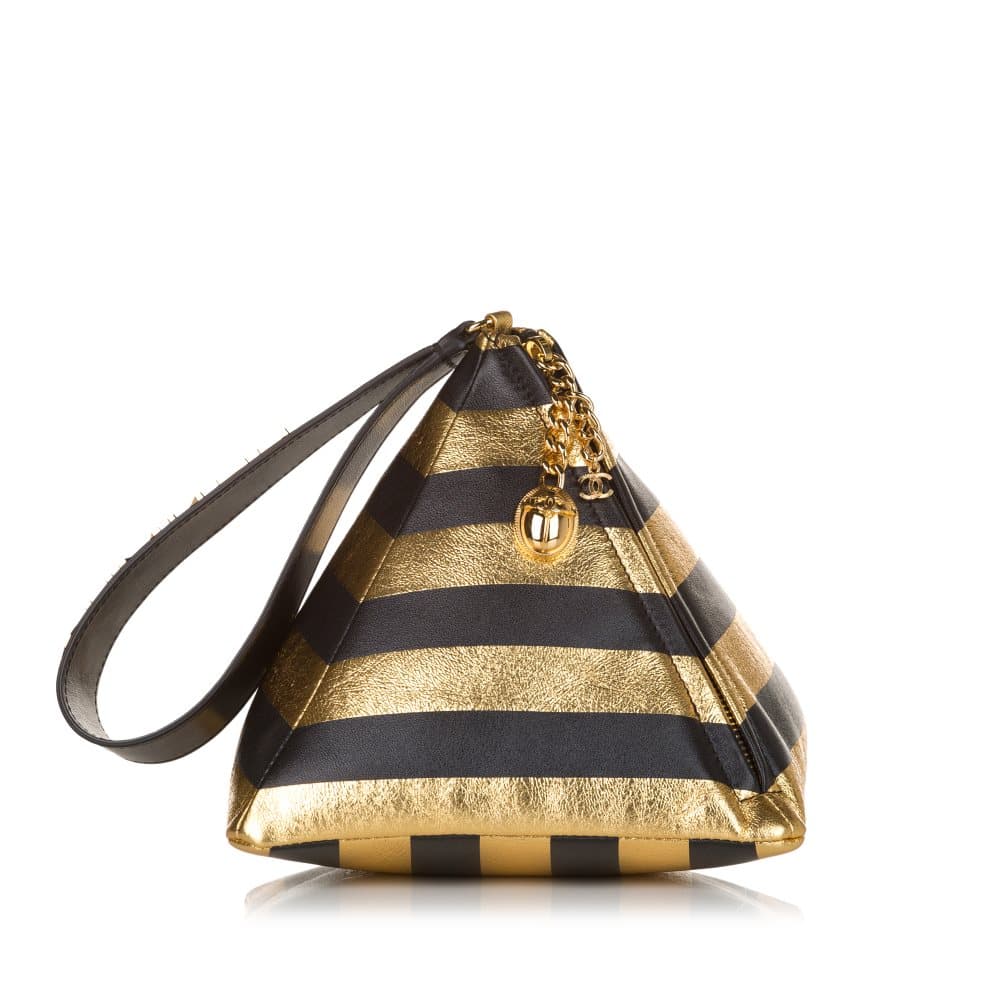 Pre-owned Chanel Kheops Pyramid Leather Clutch Bag Black